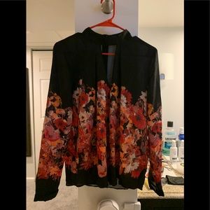 Romeo & Juliet Couture flowy floral sheer top